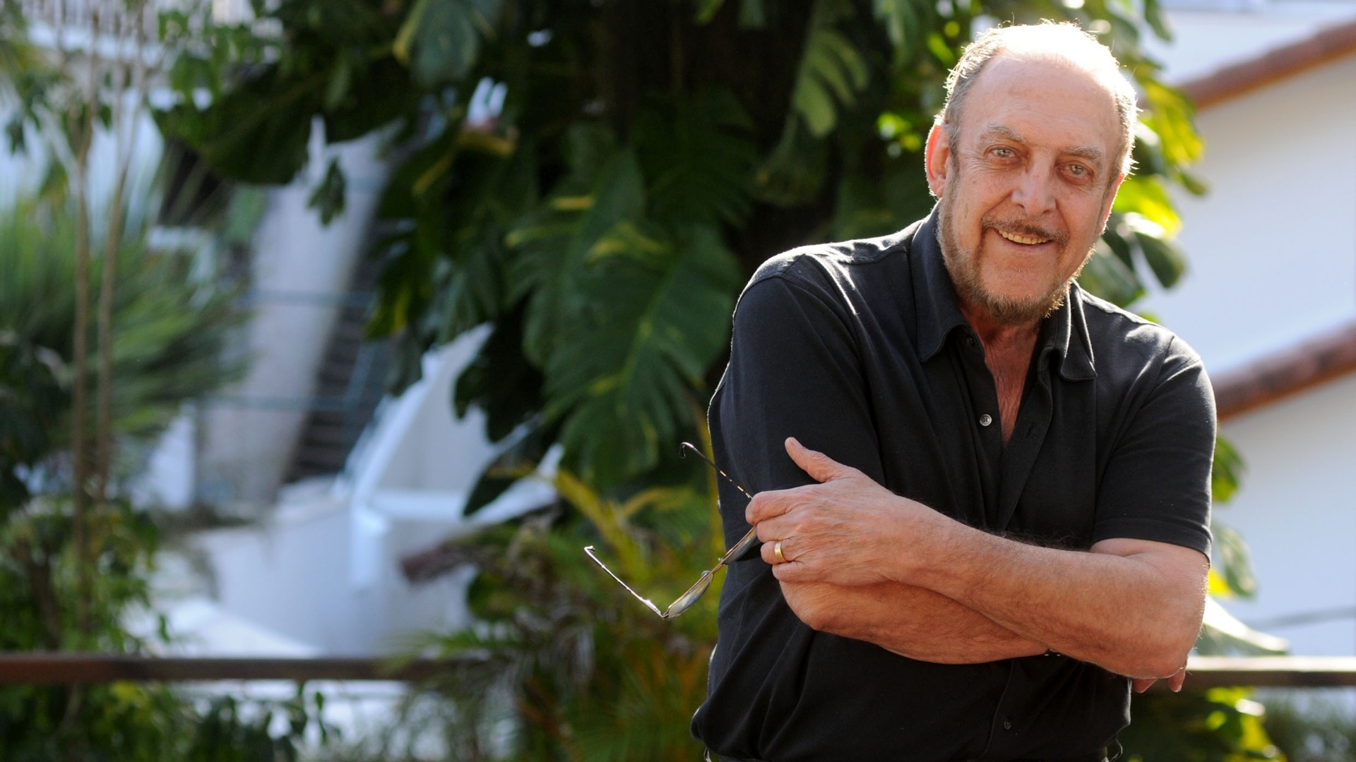 Luiz Carlos Miele posa para foto em sua casa em São Conrado, na zona sul do Rio (20/8/2012) - André Durão/UOL