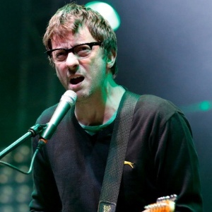 O guitarrista Graham Coxon, do Blur, durante apresentação no primeiro dia do Reading Festival (24/08/2012) - Getty Images