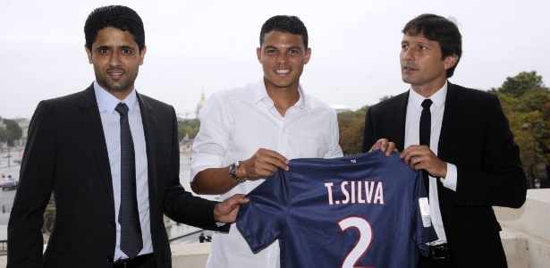 Thiago Silva é apresentado oficialmente pelo PSG nesta sexta-feira (24/08/2012) - Bertrand Guay/AFP