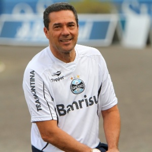 Técnico Vanderlei Luxemburgo levou o Grêmio em duas oportunidades para os treinos em Atibaia - Lucas Uebel/Grêmio FBPA