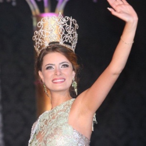 Mineira, Rayanne Morais, 24, vence Miss Rio de Janeiro, apesar do protesto do público  - Zulmair Rocha/UOL