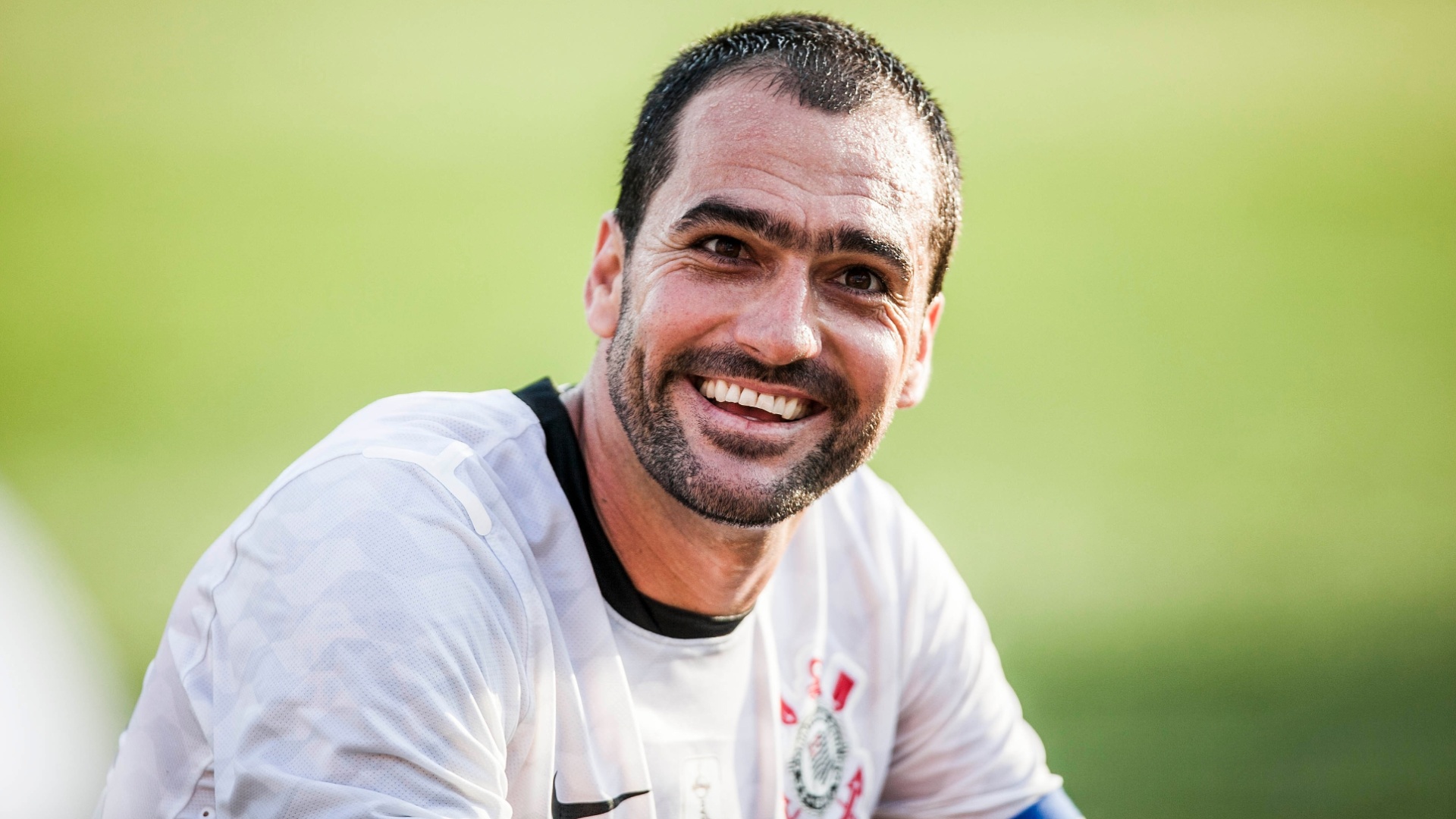Danilo celebra volta em jogo-treino do Corinthians: 