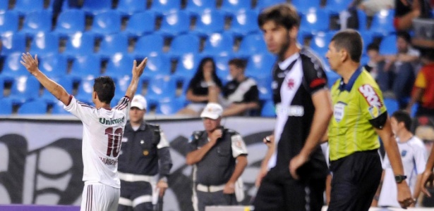 Thiago Neves deixa vaias de lado após virar herói da vitória por 2 a 1 sobre o Vasco - Dhavid Normando/Photocamera