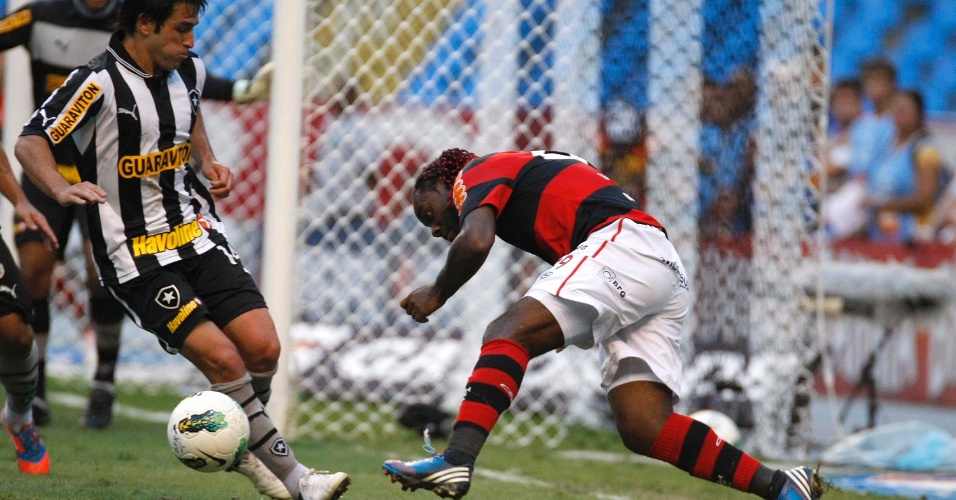 Vagner Love comemora protagonismo no Fla e afirma ter tirado 'carga' de R10  - Futebol - UOL Esporte