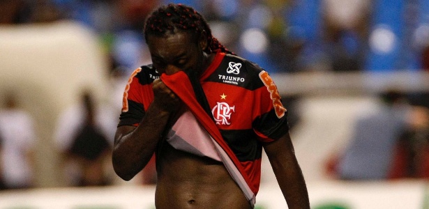 Vagner Love não esconde a preocupação com momento delicado vivido pelo Flamengo - Marcelo de Jesus/UOL