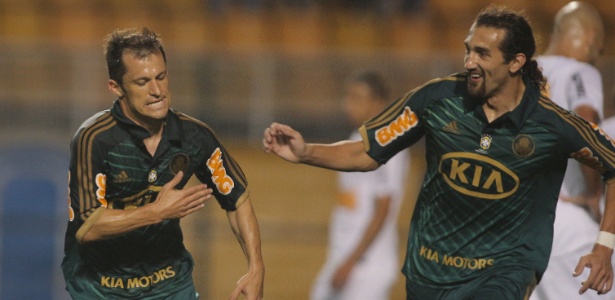 Correa comemora gol do Palmeiras diante do Santos - Zanone Fraissat - Folhapress