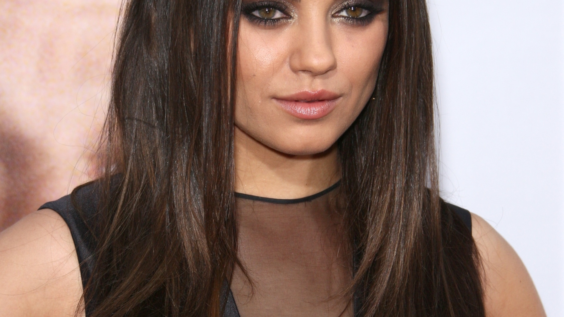 Looks inspiradores - morenas/bronzeadas - Mila Kunis - Getty Images