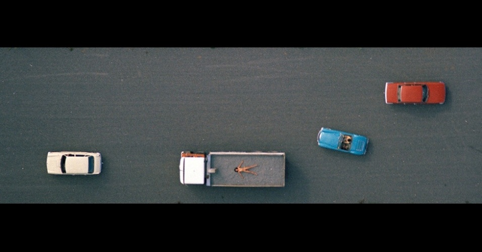 As fotos foram feitas em filme 35mm, com uma câmera Nikon F3 e uma lente teleobjetiva de 180mm. Ele diz que nenhuma delas foi alterada no Photoshop - John Crawford