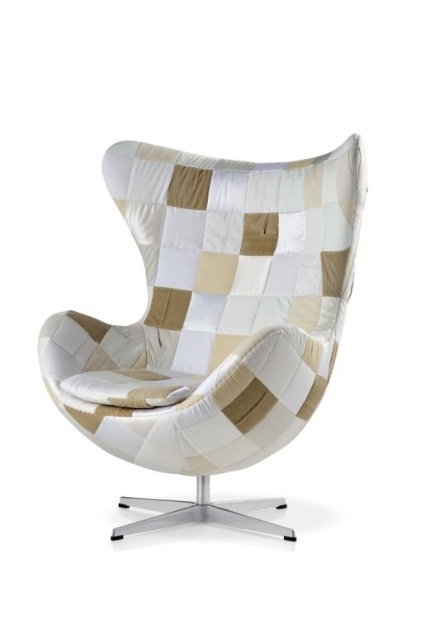 Egg "Association". A poltrona de Arne Jacobsen faz 50 anos e ganhou customização do artista dinamarquês Tal R. Os exemplares serão expostos no MuBE (Museu Brasileiro da Escultura) de 31 agosto a 23 de setembro de 2012, em São Paulo - Divulgação