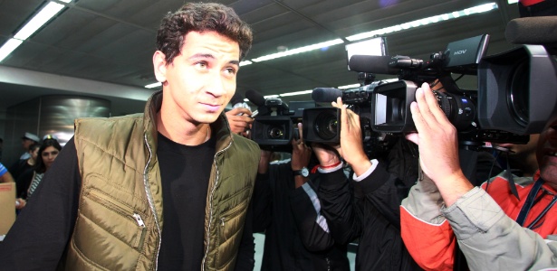 Paulo Henrique Ganso desembarca em Guarulhos (SP) após voltar da Olimpíada de Londres - Rivaldo Gomes/Folhapress