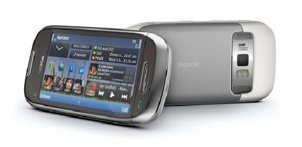 Nokia C7 agrada com alta resolução da câmera - Divulgação