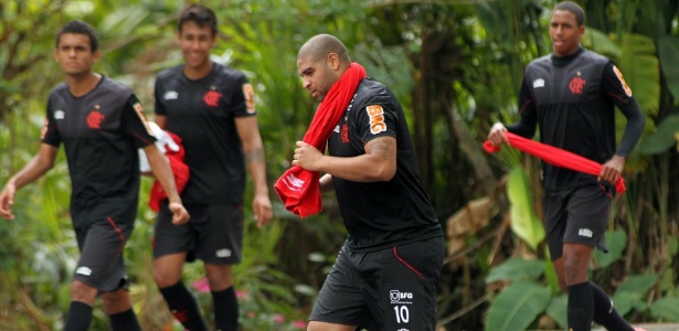 Após 76 dias com o Flamengo, Adriano não jogou e colecionou polêmicas e confusões - Bernardo Monteiro/Vipcomm