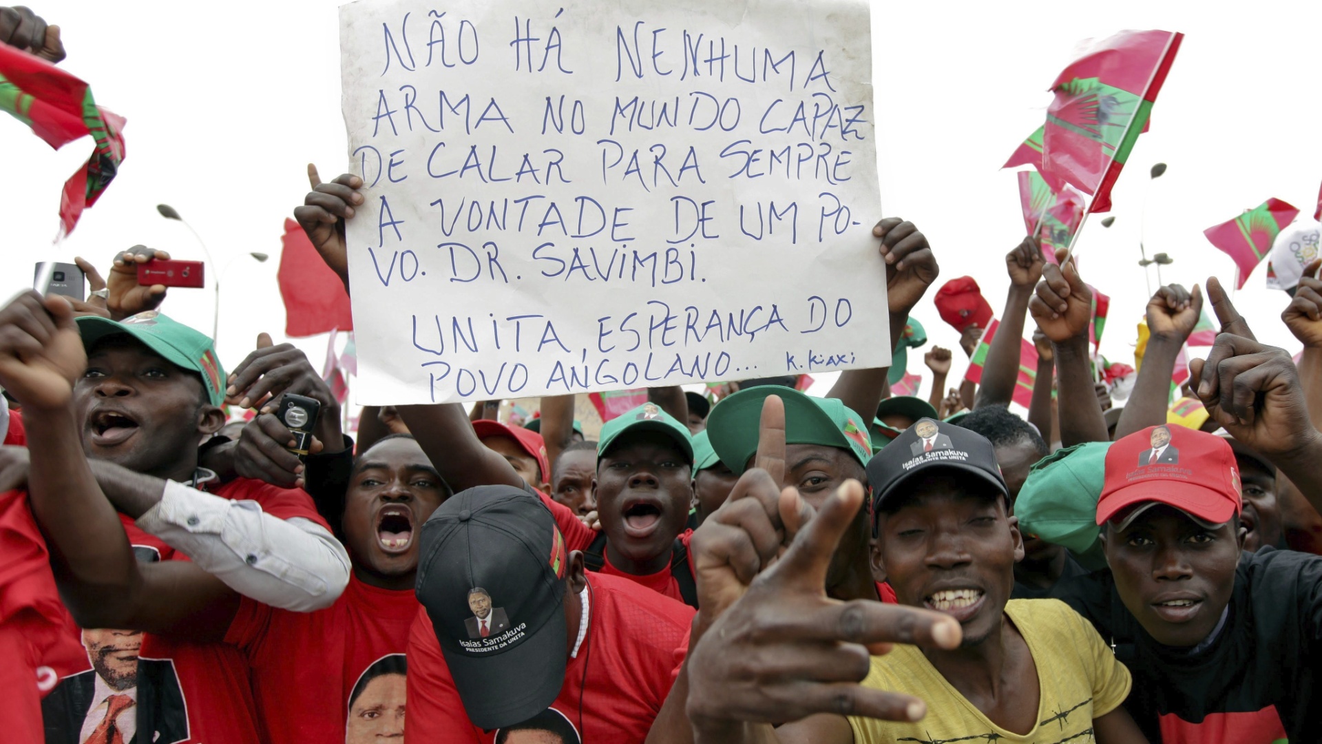 Fotos Angola escolhe novo presidente 30/08/2012 UOL Notícias