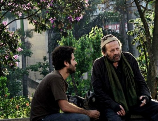 Eriberto Leão e Carlos Vereza como Isidoro, personagem inspirado no morador de rua Raimundo Arruda Sobrinho, em "Um Homem Qualquer" - Divulgação