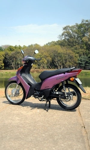 O modelo oferece linhas modernas, além conforto e muita agilidade no trânsito urbano - M. Maranhão/Infomoto