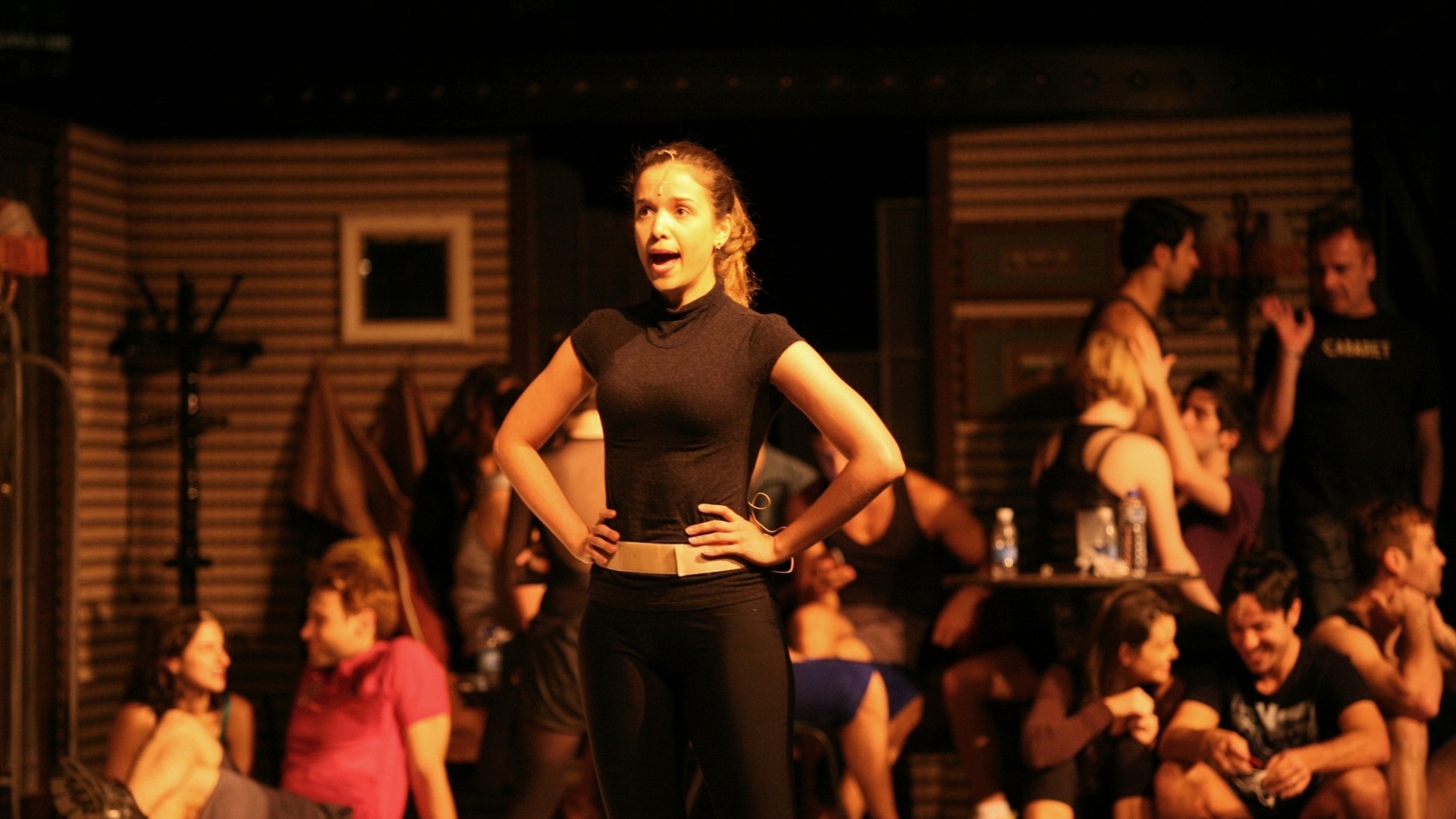 Atores do espetáculo musical "Cabaret", estrelado por Claudia Raia, afinam suas vozes antes da reestreia em SP (25/08/12) - Monalisa Lins/UOL