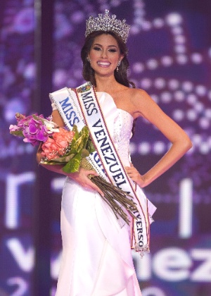 María Gabriela Isler é coroada Miss Venezuela 2012 - Miguel Gutiérrez/EFE