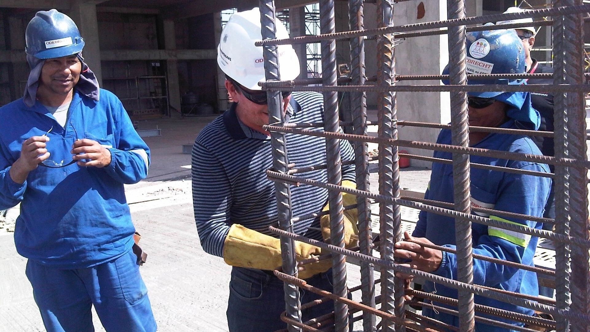 Andrés Sanchez se divertiu na construção do Itaquerão - Divulgação/Odebrecht