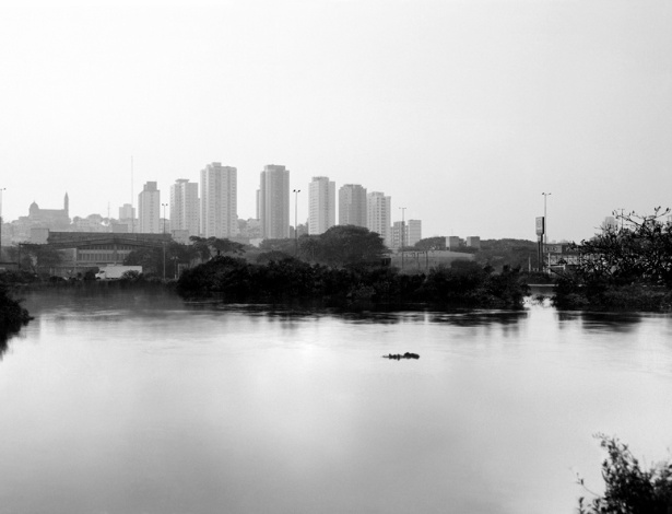 Vista do Tietê em direção à Freguesia do Ó em 1900 e em 2004 - Marcelo Zocchio/Divulgação