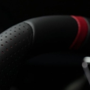 Com motor 1.6 turbo, de 203 cv, versão esportiva chega às lojas na Europa no segundo trimestre de 2013. Brasil não receberá a novidade - Reprodução/Car and Driver