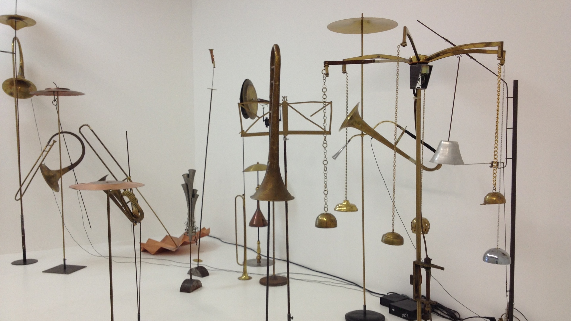 Instalação musical de Katja Strunz (3/9/12) - Estefani Medeiros/UOL