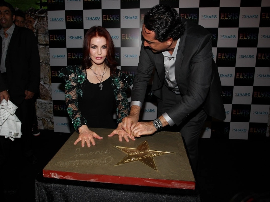 Priscilla Presley, viúva do rei do rock Elvis Presley, participa em São Paulo da cerimônia de abertura do evento "The Elvis Experience", a maior exposição de itens pertencentes ao cantor já montada fora de Graceland, nos Estados Unidos (4/9/12) - Manuela Scarpa/Foto Rio News