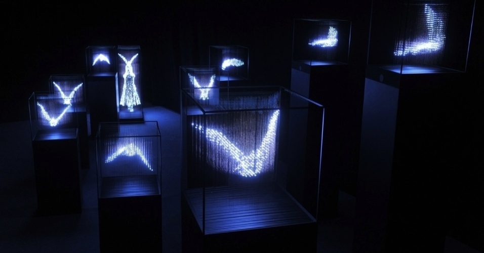 Formas de aves compõem a exposição "No Shadow", de Makoto Tojiki - Divulgação / Makototojiki.com