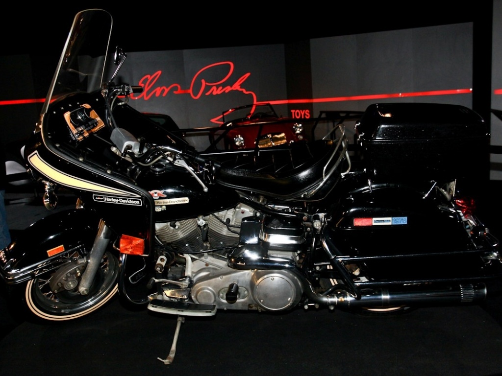 Moto de Elvis Presley que integra a exposição "The Elvis Experience", em cartaz até o dia 5 de novembro no Shopping Eldorado, em São Paulo (4/9/12) - Manuela Scarpa/Foto Rio News