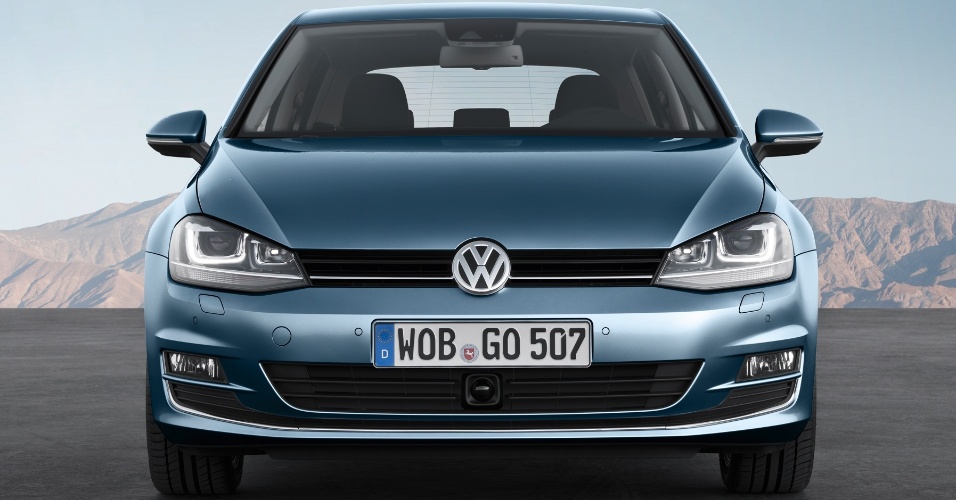 Sétima geração do hatch médio Volkswagen Golf é apresentada na Alemanha. Modelo é principal aposta da marca para tomar liderança do mercado global de carros de Toyota e GM - Divulgação