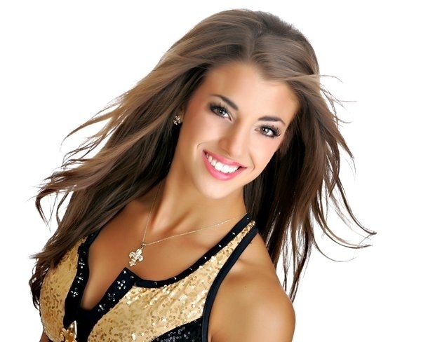 Stephanie, de 21 anos, cheerleader do New Orleans Saints