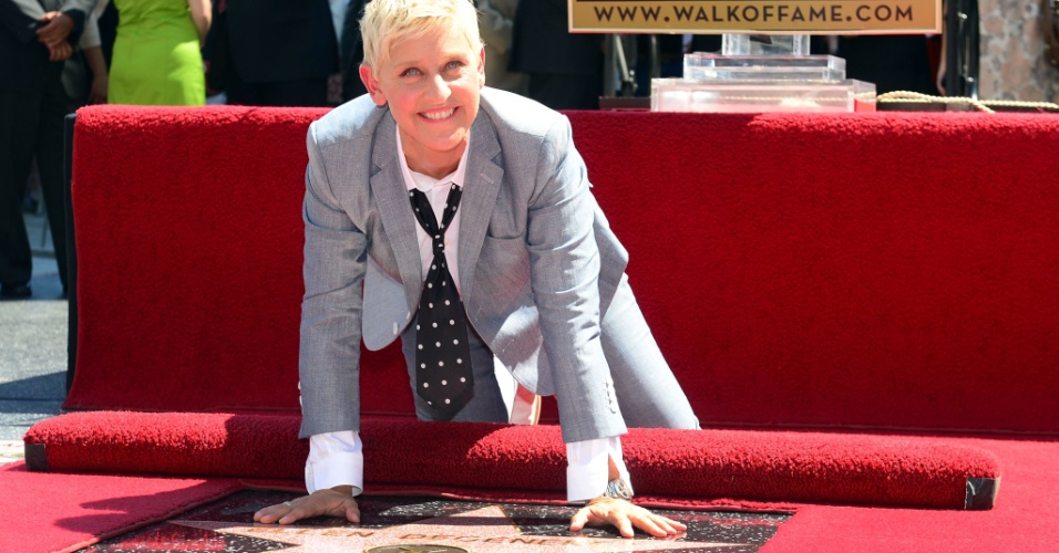 Ellen DeGeneres ganha estrela na Calçada da Fama (4/9/12)