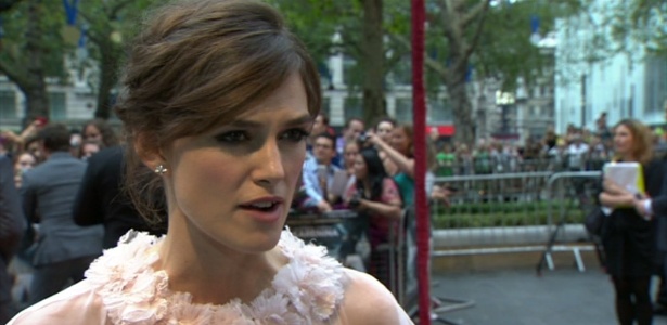 Keira Knightley fala sobre o filme "Anna Karenina" (4/9/12) - BBC