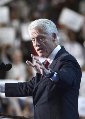 O ex-presidente dos Estados Unidos, Bill Clinton, faz discurso durante Convenção do Partido Democrata  - Brian Blanco/Efe
