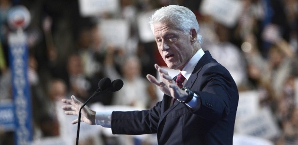 Bill Clinton discursa durante Convenção do Partido Democrata na última quarta (5) em apoio à candidatura de Barack Obama à reeleição - Brian Blanco/Efe