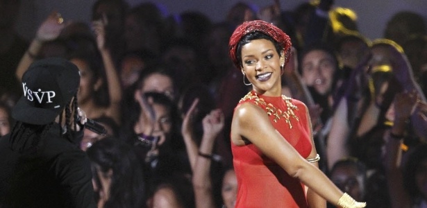 Rihanna durante a apresentação da música "Cockiness" na cerimônia do VMA 2012 - REUTERS/Mario Anzuon