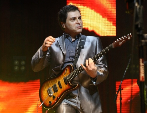 O cantor Frejat se apresenta no show "A Tal da Felicidade" no Credicard Hall, em São Paulo (6/9/12) - Manuela Scarpa/Foto Rio News