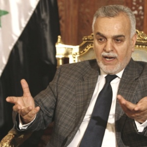 Foto de arquivo mostra o vice-presidente do Iraque, Tareq al-Hashemi, condenado à morte neste domingo