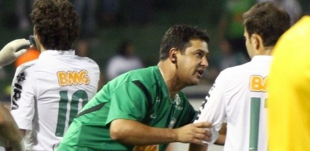 Marquinhos Santos deve repetir o time da última rodada - Reprodução/Site Oficial