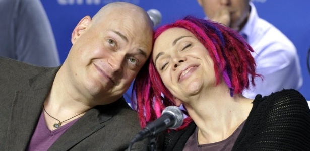 Os diretores Andy e Lana Wachowski dão entrevistas em evento do filme "Cloud Atlas" no Festival de Toronto (9/9/12) - Mike Cassese/Reuters