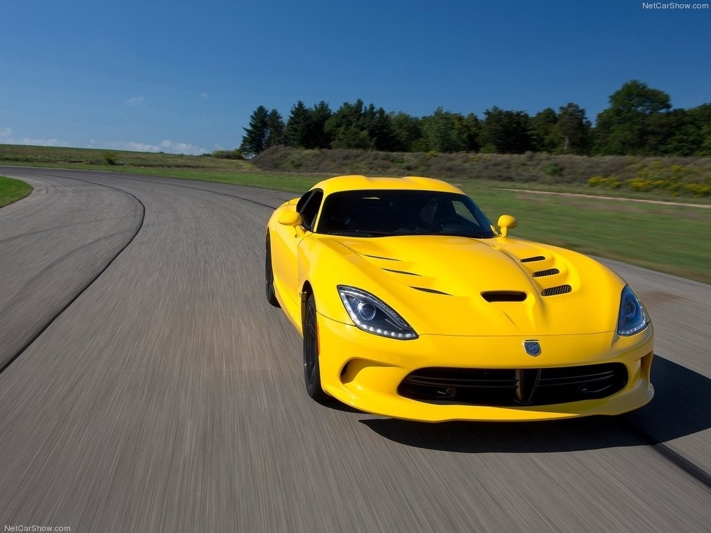 Dodge define preços do novo SRT Viper, que vai de US$ 99.390 (R$ 201 mil) a US$ 122.390 (R$ 247.500, pela versão GTS) - Divulgação