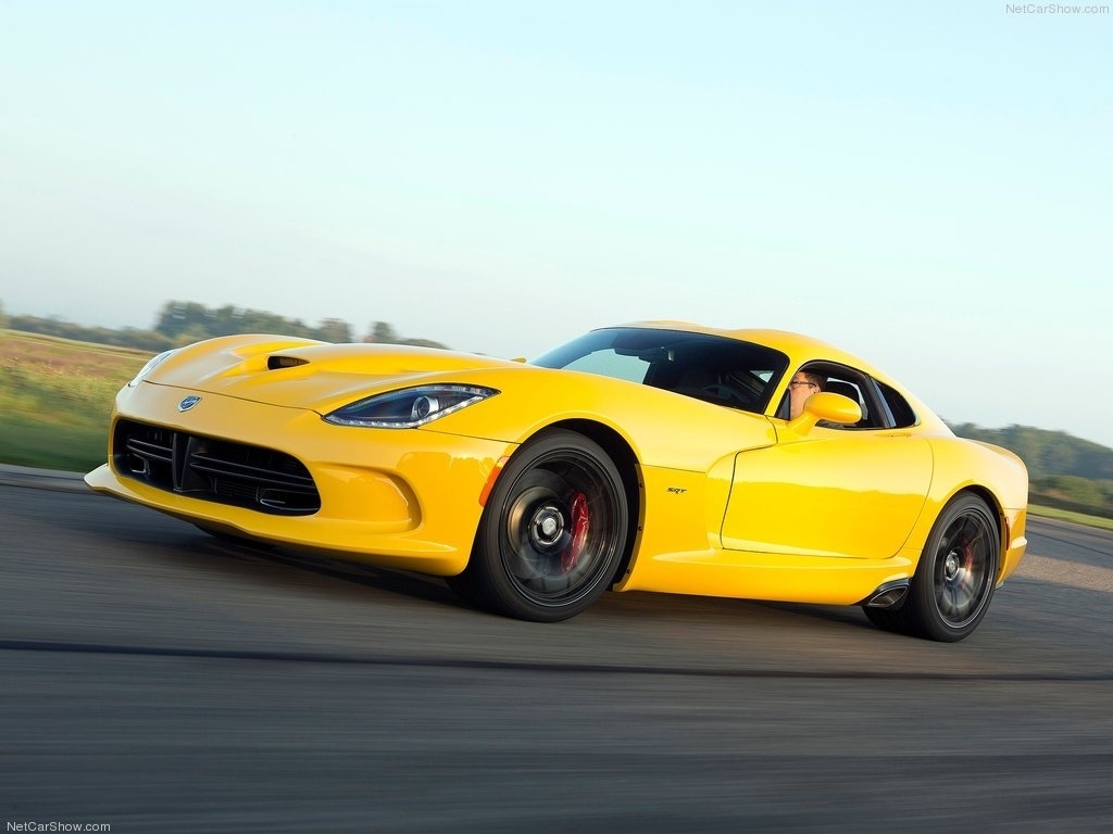 Dodge define preços do novo SRT Viper, que vai de US$ 99.390 (R$ 201 mil) a US$ 122.390 (R$ 247.500, pela versão GTS) - Divulgação