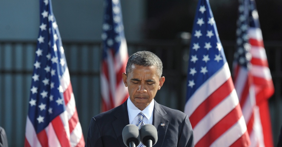 11.set.2012 - Presidente norte-americano, Barack Obama, discursa durante cerimônia em homenagem às vítimas dos ataques terroristas de 11 de setembro de 2001, no Pentágono, em Washington D.C. 