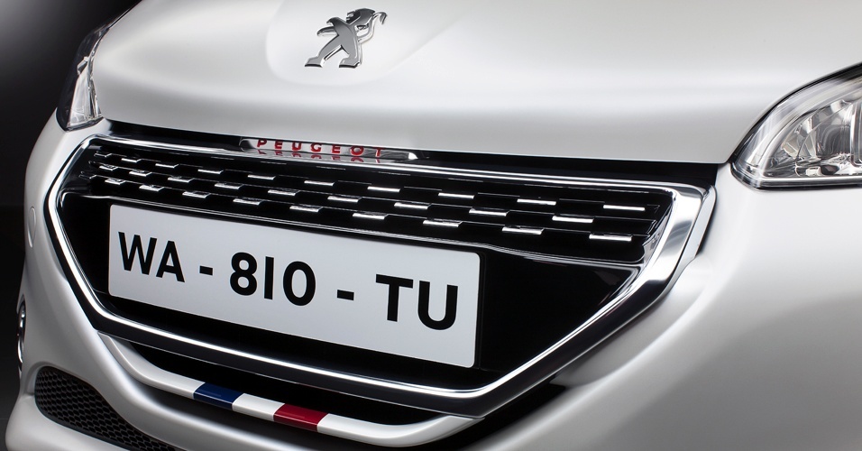 Costumeiro da Peugeot, os modelos com a sigla GTi recebem pequenas mudanças no visual - Divulgação