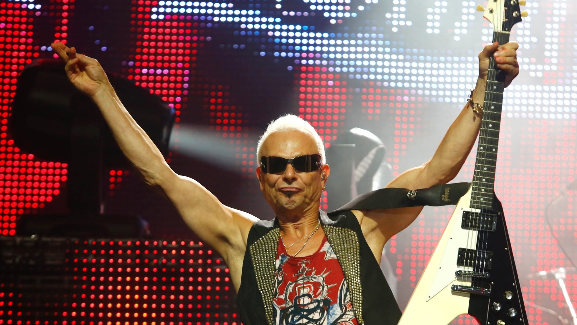 O guitarrista Rudolf Schenker se apresenta no show do Scorpions em Belo Horizonte (11/9/12) - Marcus Desimoni/UOL