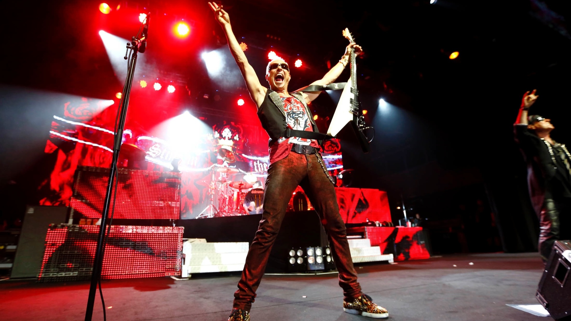 O Scorpions, que tem 100 milhões de álbuns vendidos em mais de 40 anos de carreira, faz show da turnê "Final Sting Tour 2012" no Brasil, desta vez, em Belo Horizonte (11/9/12) - Marcus Desimoni/UOL