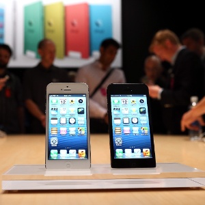 iPhone 5 tem maior crédito em programa de troca de smartphone antigo por novo; consumidor pode ter crédito de até R$ 700 na compra de um aparelho - Justin Sullivan/Getty Images/AFP