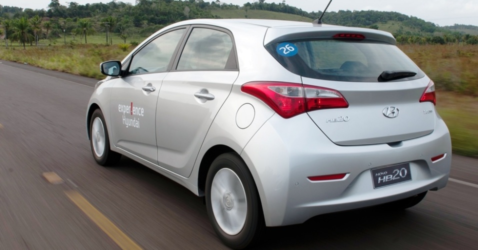 Conheça mais detalhes do Hyundai HB20, que custa entre R$ 31.995 e R$ 47.995 e chega às lojas em outubro - Divulgação