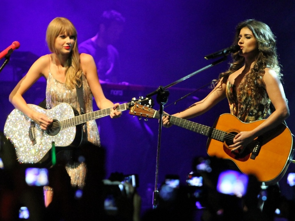 A cantora foi eleita Mulher do Ano pela revista Billboard e vendeu mais de 22 milhões de álbuns (13/9/12) - Marcello Sá Barretto/Foto Rio News