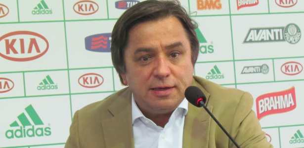 Arnaldo Tirone, presidente do Palmeiras, diz que Kleina fica mesmo com queda - Danilo Lavieri/ UOL Esporte