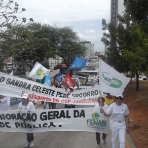 Pediatras de Natal protestam contra fechamento de único hospital custeado pelo município para o atendimento de urgência e emergência de crianças - Elendrea Cavalcante/UOL